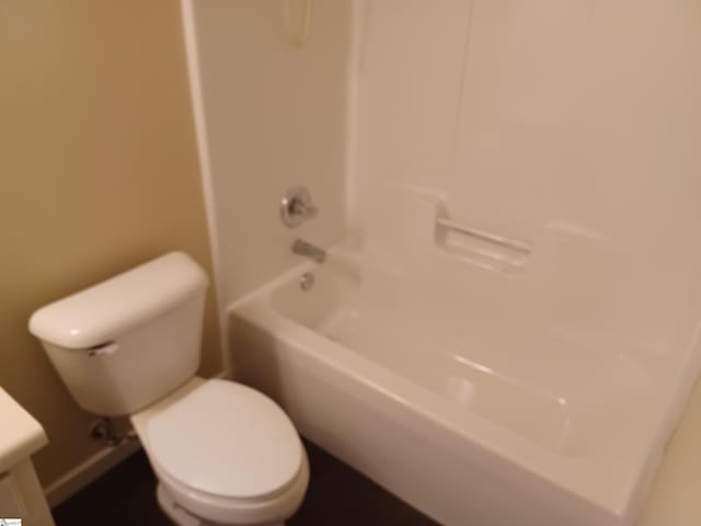 315 Farnsworth Rd, Spartanburg, SC 29301 - bathroom with toilet, vanity, and shower / washtub combination