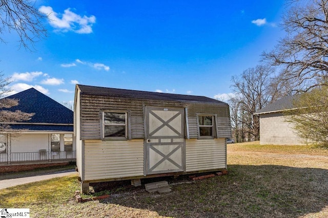 15 S Greenwood Ave, Ware Shoals, SC 29629 - view of shed