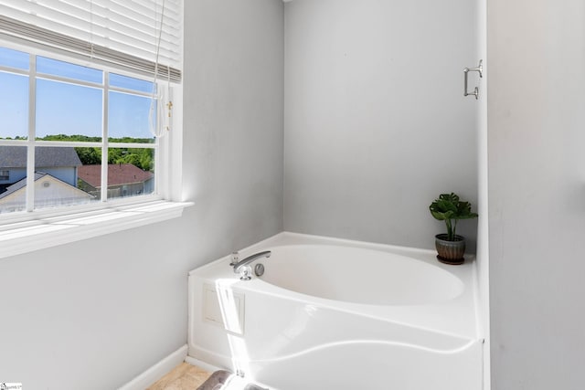 2 Susana Dr, Greer, SC 29651 - full bathroom featuring baseboards and a bath