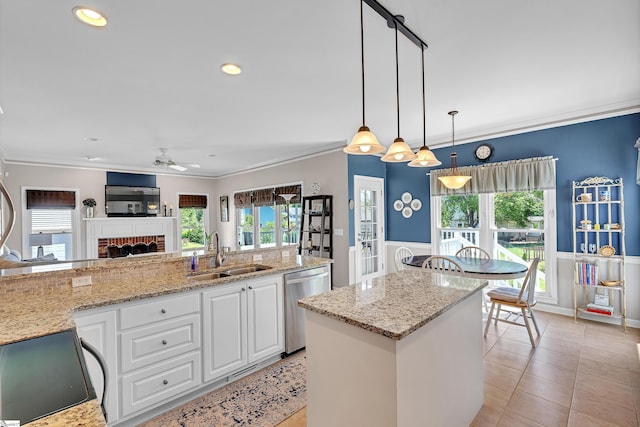 105 Chariot Ln, Simpsonville, SC 29681 - kitchen with a sink, range with electric cooktop, a ceiling fan, white cabinetry, and stainless steel dishwasher