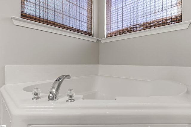 502 Kingsmoor Dr, Simpsonville, SC 29681 - full bathroom with a garden tub