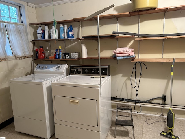 402 Chestnut St, Clinton, SC 29325 - clothes washing area with laundry area, independent washer and dryer, and light tile patterned flooring