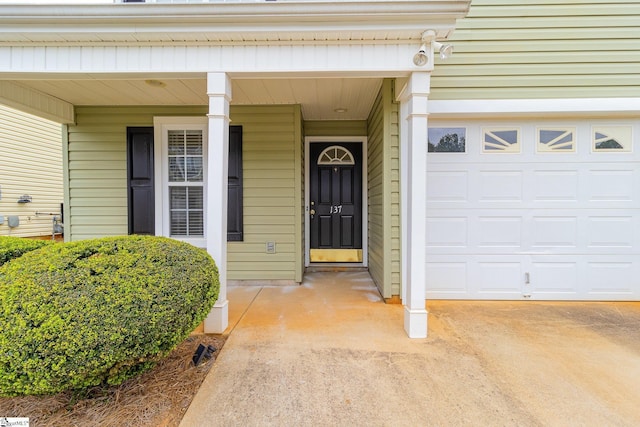 property entrance with a porch