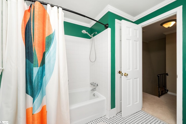 2 Finley Ct, Mauldin, SC 29662 - full bathroom featuring shower / bathtub combination with curtain, baseboards, and ornamental molding