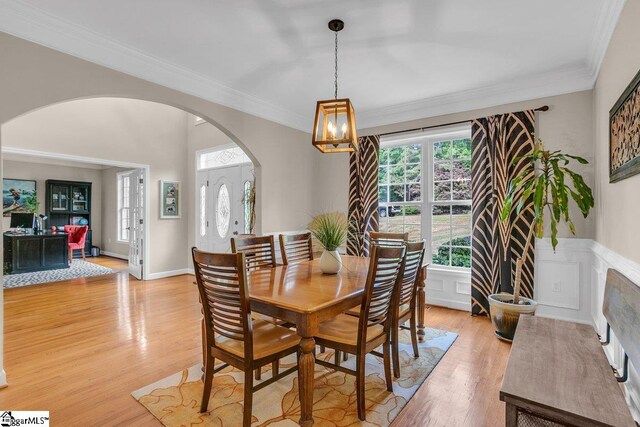 268 Antrim Ave, Moore, SC 29369 - dining area featuring plenty of natural light, arched walkways, and ornamental molding