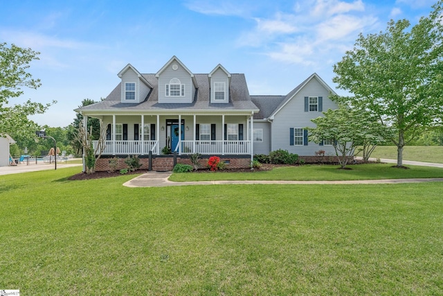 111 Stablechase Dr, Greenville, SC 29617 - new england style home with covered porch, a front lawn, and crawl space
