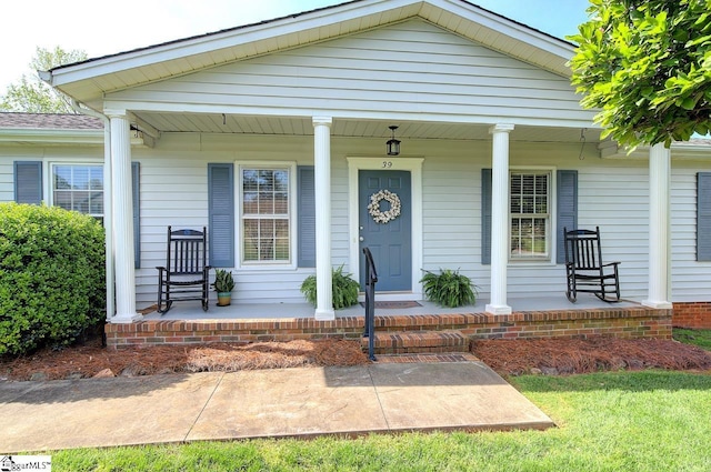 view of front facade featuring covered porch