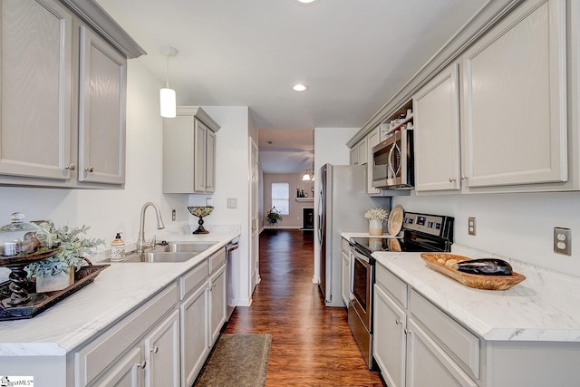 4 Creekbend Ct, Simpsonville, SC 29681 - kitchen featuring dark wood-style floors, recessed lighting, a sink, gray cabinetry, and stainless steel appliances