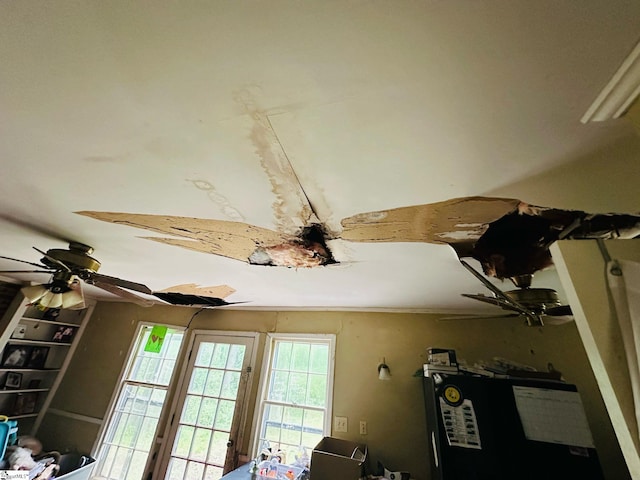 903 Calvert Ave, Clinton, SC 29325 - interior details featuring a ceiling fan