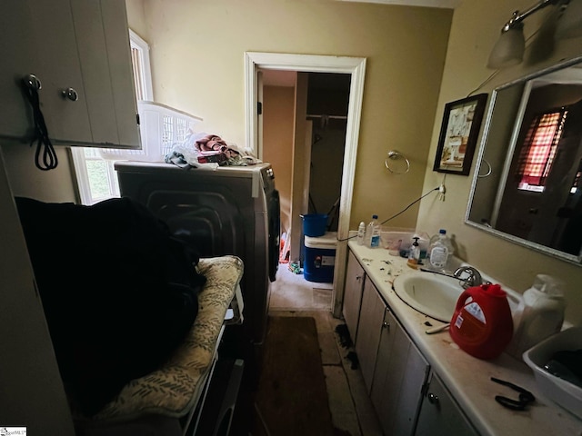 903 Calvert Ave, Clinton, SC 29325 - bathroom with vanity