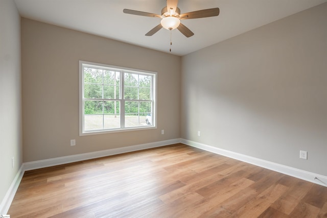 241 Carriage Gate Dr, Wellford, SC 29385 - spare room with light wood-style floors, baseboards, and ceiling fan