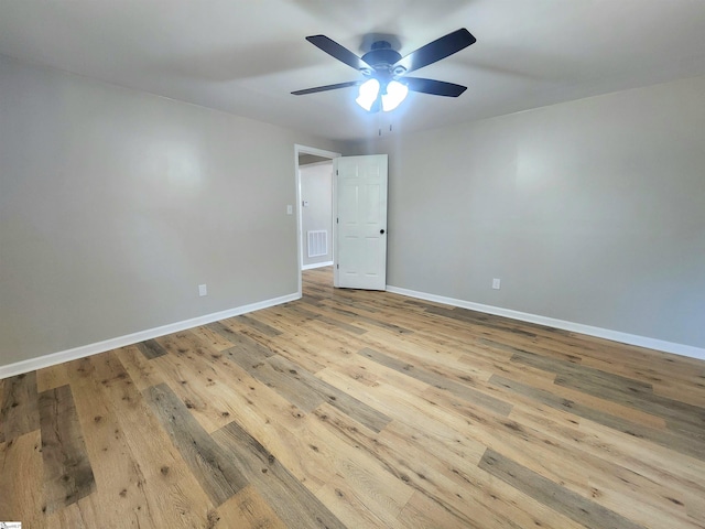 509 Allgood Bridge Rd, Pickens, SC 29671 - unfurnished room featuring baseboards, wood-type flooring, a ceiling fan, and visible vents