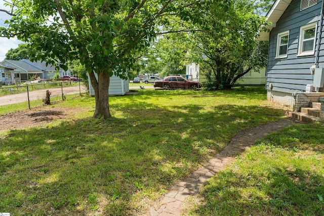 14 Damson St, Spartanburg, SC 29303 - view of yard with fence