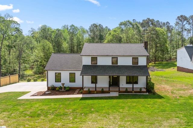 406 Creekside Dr, Boiling Springs, SC 29316 - modern inspired farmhouse featuring a porch, a shingled roof, and a front lawn