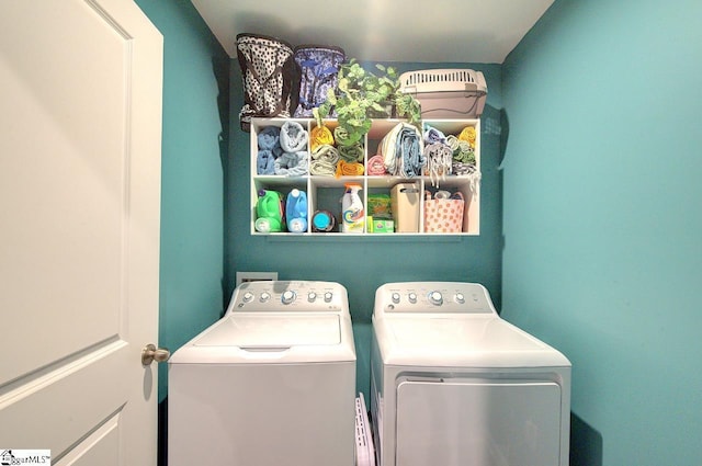 laundry area with laundry area and washing machine and dryer