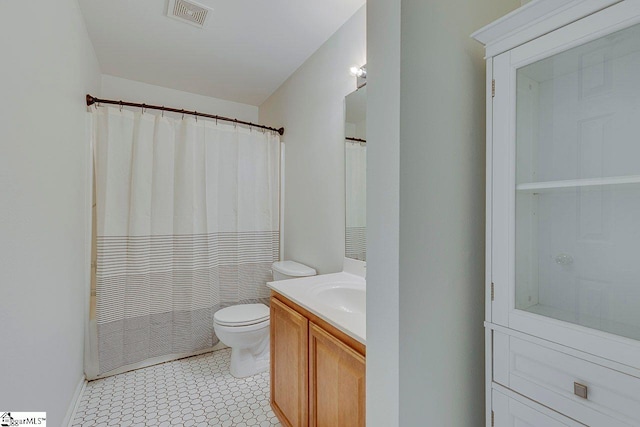 106 Hickory Valley Way, Taylors, SC 29687 - bathroom featuring toilet, visible vents, and vanity