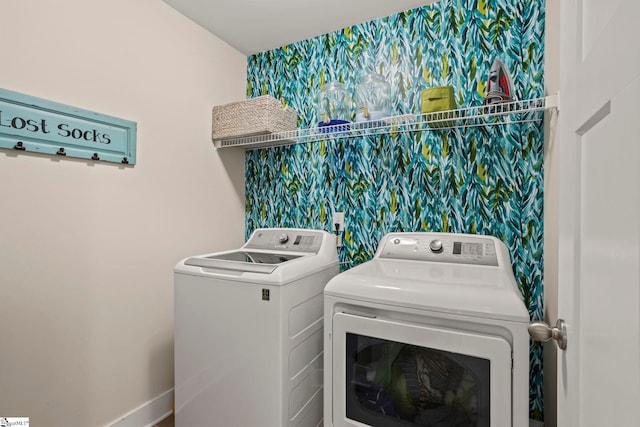 324 Runion Lake Ct, Taylors, SC 29687 - laundry area with laundry area and washing machine and dryer