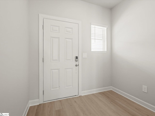 124 Arrow Ct, Greer, SC 29651 - foyer featuring light wood-style flooring and baseboards