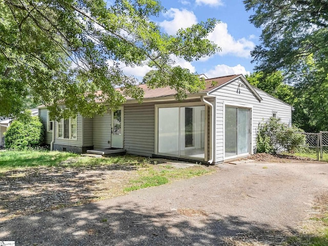 797 Jackson St, Spartanburg, SC 29303 - back of house featuring fence