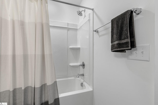 173 Dalmatian Dr, Spartanburg, SC 29307 - full bath featuring shower / bath combination with curtain