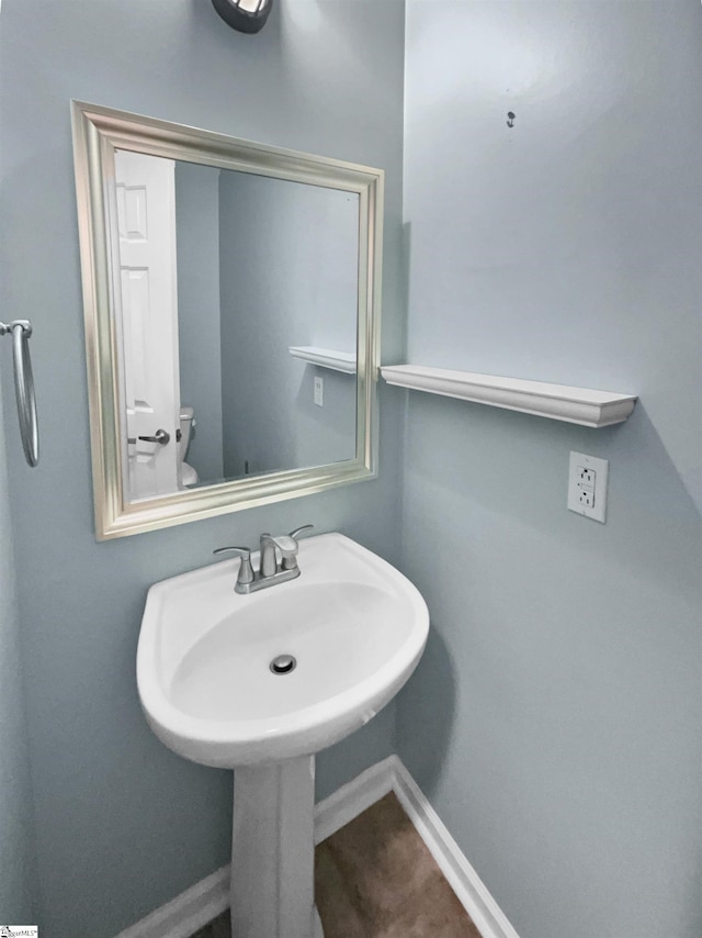 102 Thurber Way, Simpsonville, SC 29681 - bathroom featuring a sink, toilet, and baseboards