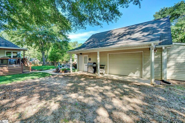 6 Shallow Creek Ct, Fountain Inn, SC 29644 - view of garage
