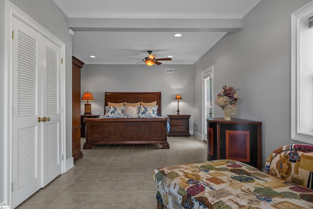bedroom featuring recessed lighting, light tile patterned floors, baseboards, a ceiling fan, and ornamental molding