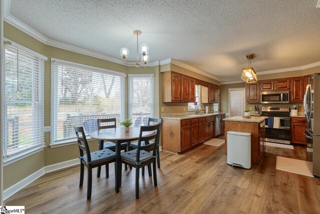 225 W Killarney Lk, Moore, SC 29369
