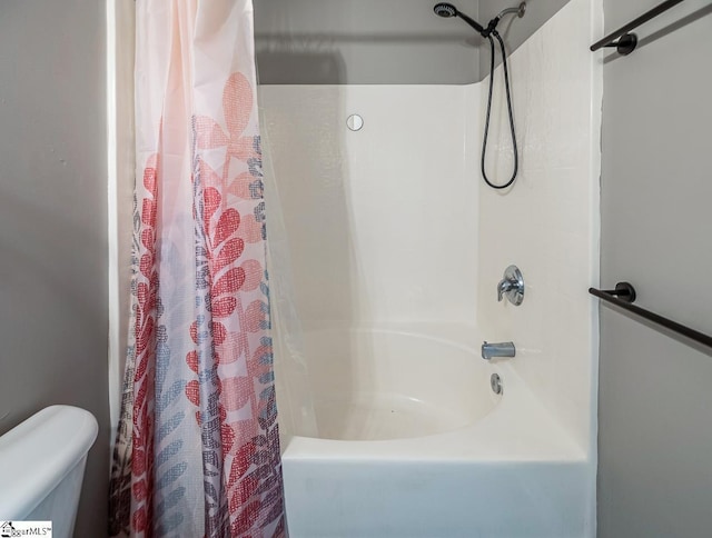 175 Falcon Ridge Dr, Boiling Springs, SC 29316 - bathroom with toilet and shower / bathtub combination with curtain