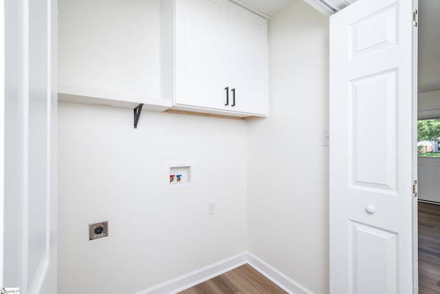 751 Running Creek Ln, Boiling Springs, SC 29316 - laundry area featuring hookup for an electric dryer, dark wood-type flooring, cabinet space, hookup for a washing machine, and baseboards