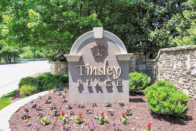 111 Tinsley Ct, Greenville, SC 29615 - view of community sign