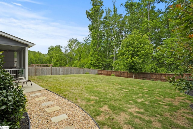 916 Lockhurst Dr, Simpsonville, SC 29681 - view of yard