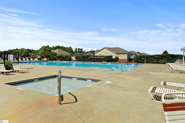 706 Airdale Ln, Simpsonville, SC 29680 - community pool with fence and a patio area