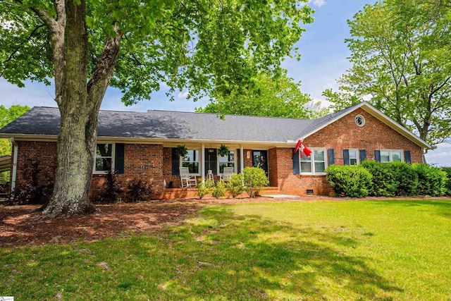 147 Daniel Dr, Easley, SC 29642 - ranch-style home with brick siding, a front yard, crawl space, and covered porch