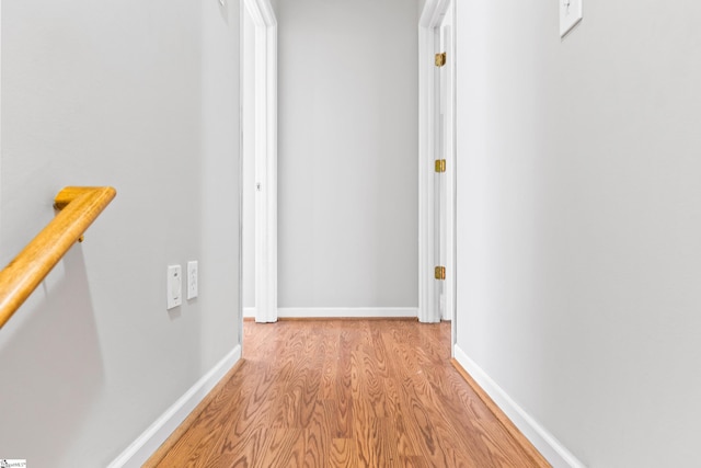 46 Ridgestone Cir, Mauldin, SC 29662 - hall featuring light wood-type flooring, baseboards, and an upstairs landing