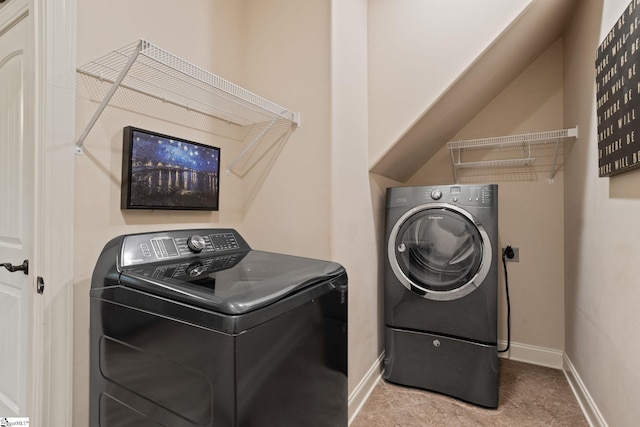6 Pebble Stone Ln, Taylors, SC 29687 - washroom with washer and clothes dryer and baseboards