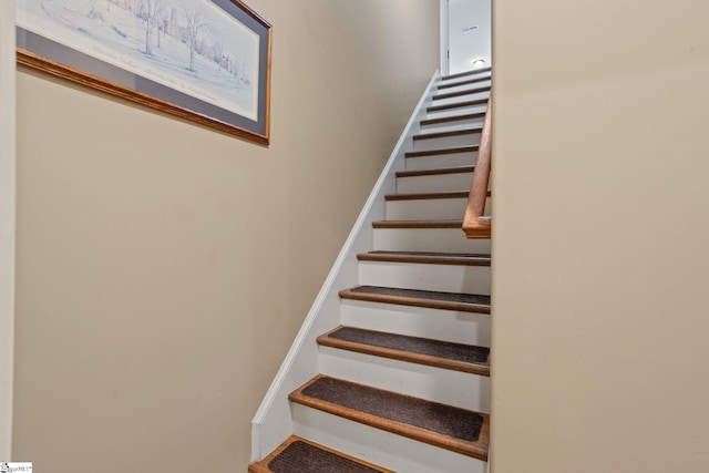 6 Pebble Stone Ln, Taylors, SC 29687 - view of stairway