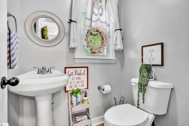 103 Mississippi Dr, Clinton, SC 29325 - half bath featuring toilet and baseboards