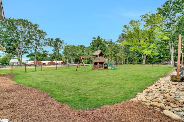 103 Mississippi Dr, Clinton, SC 29325 - view of play area