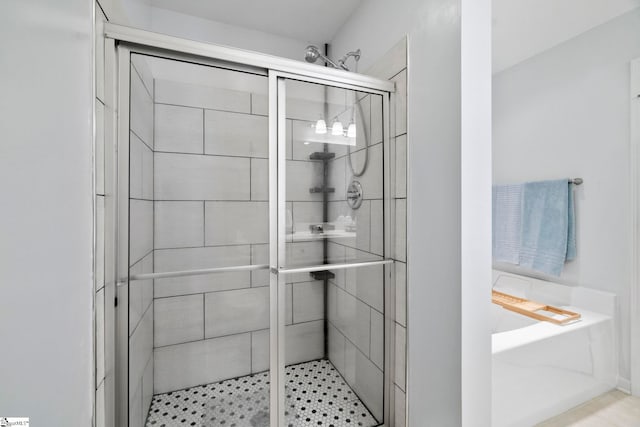 111 Woodvale Ave, Fountain Inn, SC 29644 - full bath featuring a stall shower and a garden tub