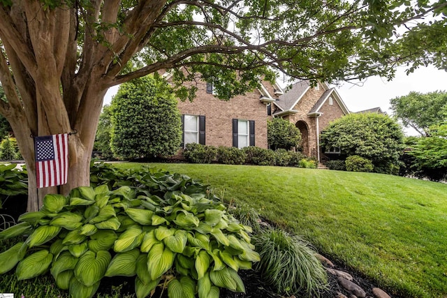 5 Marlis Ct, Greer, SC 29650 - view of front of property with brick siding and a front yard