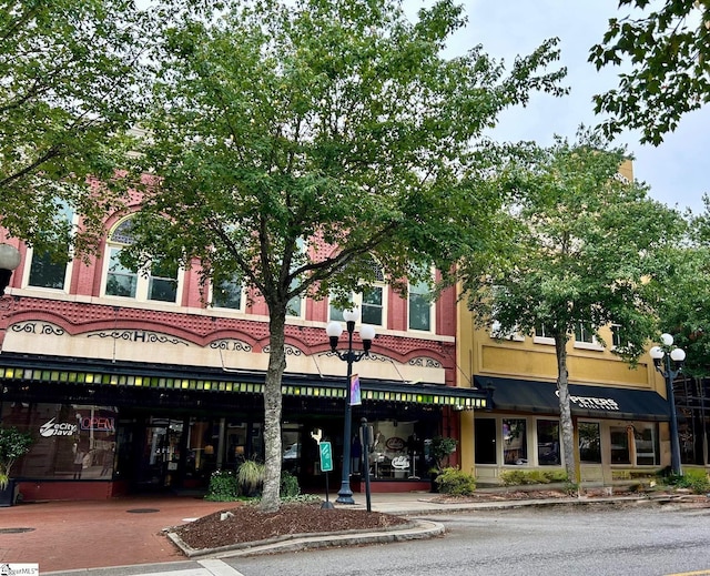 view of building exterior