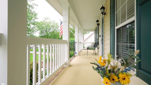 26 Willow Oak Ct, Simpsonville, SC 29681 - balcony featuring covered porch