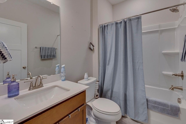 full bath with shower / bathtub combination with curtain, toilet, and vanity