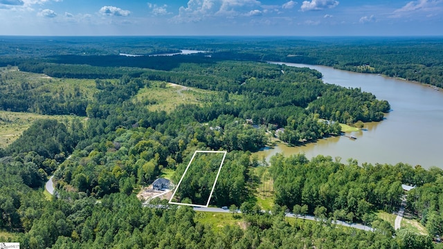 930 Eagles Harbor Dr, Hodges, SC 29653