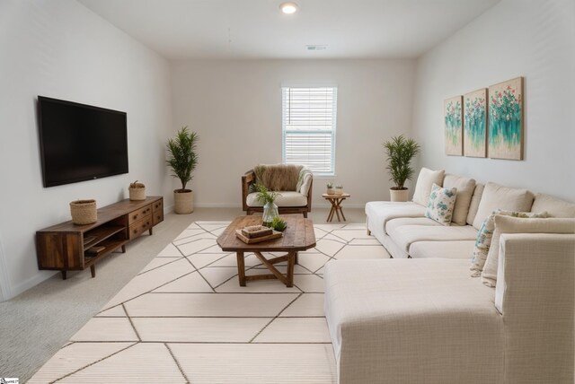 737 Rockhurst Way, Woodruff, SC 29388 - living area featuring light colored carpet and baseboards