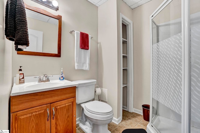 5 Laurelcrest Ln, Travelers Rest, SC 29690 - full bathroom featuring a shower stall, toilet, baseboards, and vanity