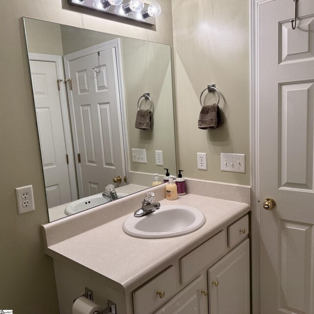 bathroom featuring vanity