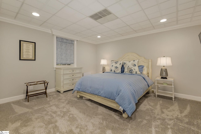 bedroom with carpet flooring, baseboards, crown molding, and recessed lighting