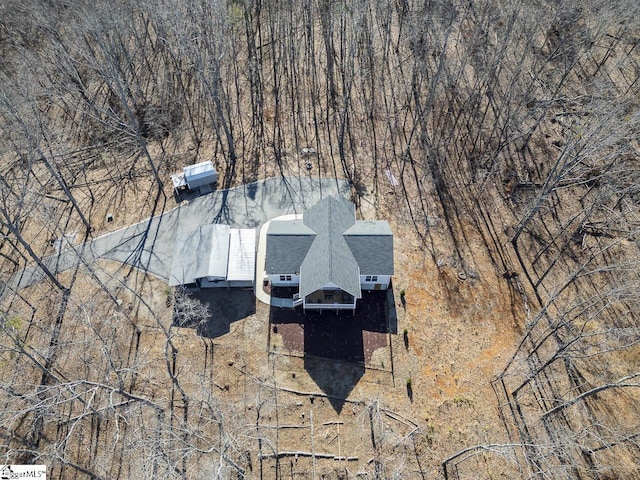 aerial view of property and surrounding area